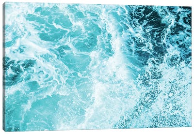 Perfect Ocean Sea Waves Canvas Art Print - Water Close-Up Art