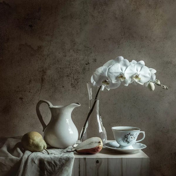 Still Life Photography: Old wall by Margareth Perfoncio