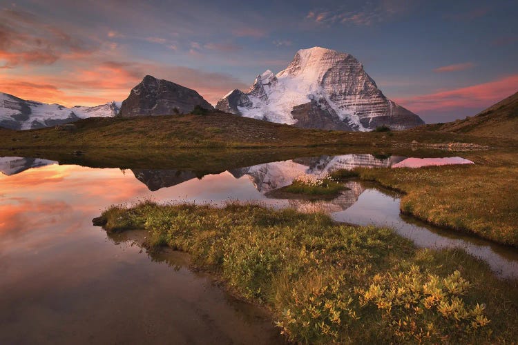 Canada, British Columbia. Sunrise over Mount Robson