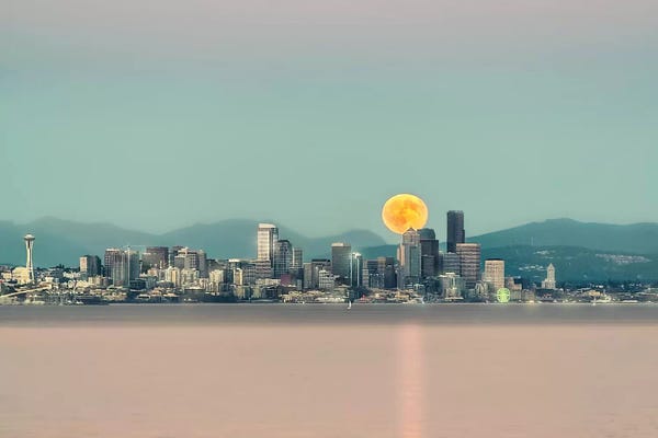 MScottPhotography: Seattle Blood Moon by MScottPhotography