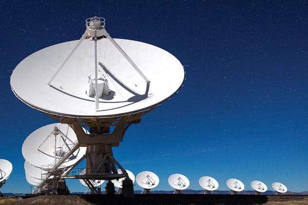 Radio telescopes at an Astronomy Observatory, New Mexico, USA II