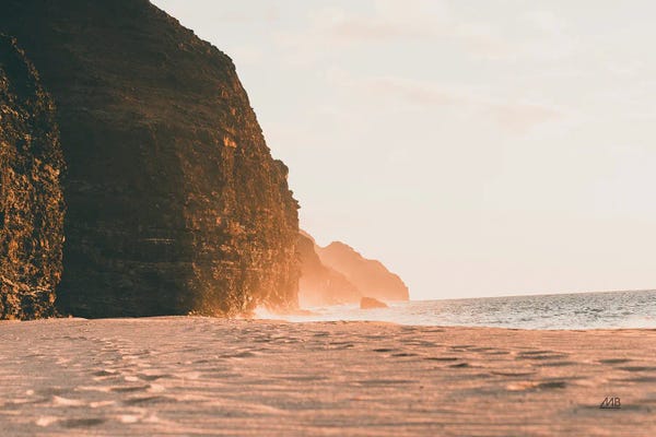 Max Blakesberg Studios: Hawaiian Glow by Max Blakesberg Studios