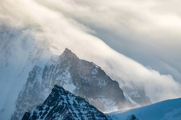 Martin Zwick: Typical storm clouds over the mountains of the Allardyce Range. by Martin Zwick