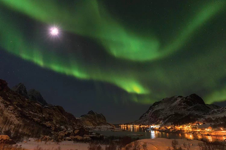 Northern Lights over village Maervoll, island Vestvagoy. Lofoten Islands. Norway