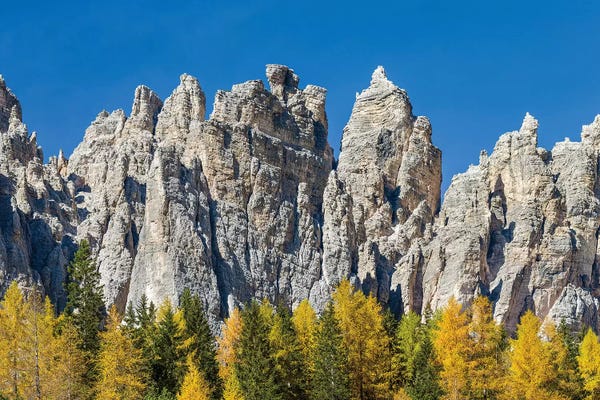 Peaks of the southern Civetta mountain range, Val dei Cantoni, dolomites, Veneto, Italy