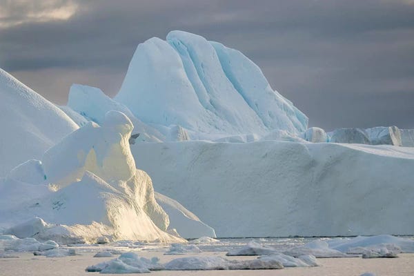 Martin Zwick: Ilulissat Icefjord also called kangia or Ilulissat Kangerlua at Disko Bay.  by Martin Zwick