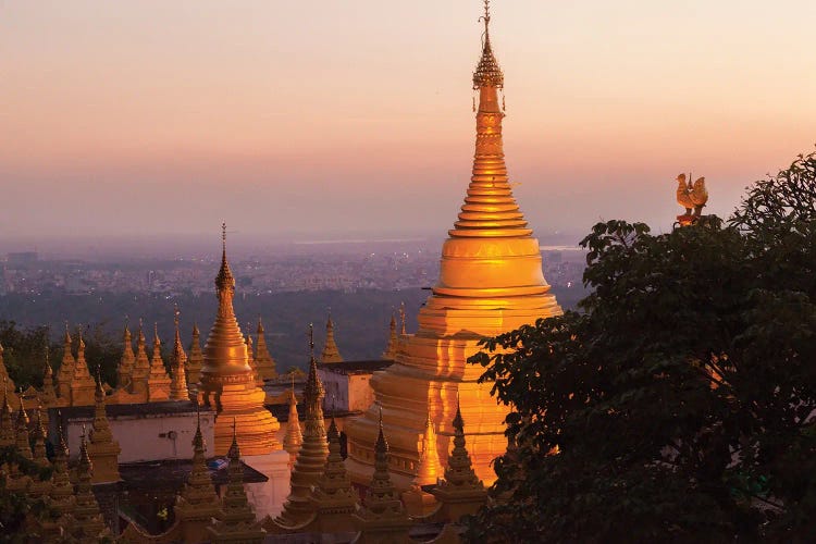 Mandalay Hill, Sutaungpyei Pagoda, Myanmar.