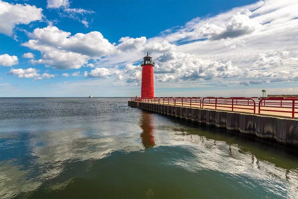 Wisconsin: Milwaukee Pierhead Lighthouse by Nejdet Duzen