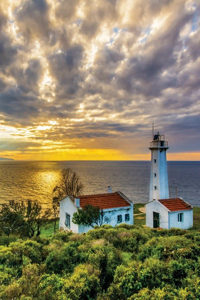 Turkey: Sarpincik Lighthouse by Nejdet Duzen