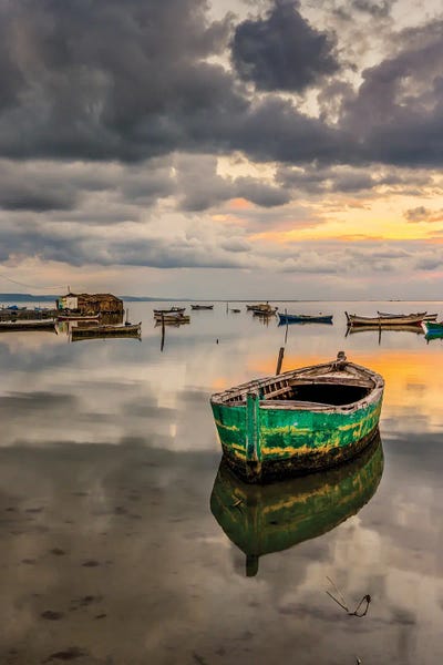 Lake Sunrises & Sunsets: Overcast by Nejdet Duzen