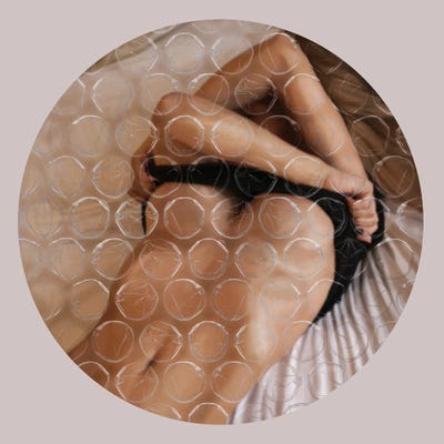 Alles Sehen by Nettsch framed canvas print