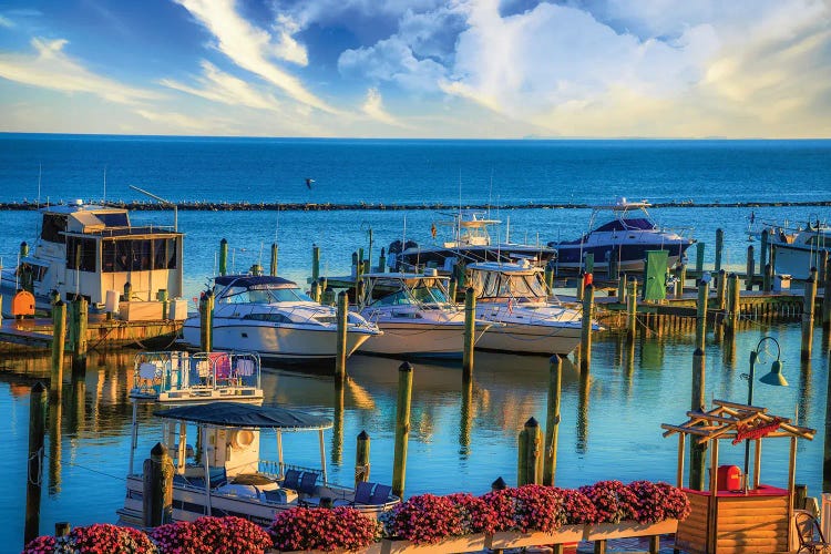 Chesapeake Beach Docks, USA.