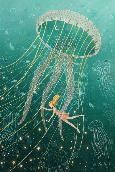 Underwater: Dreaming In The Ocean by Noelle. T