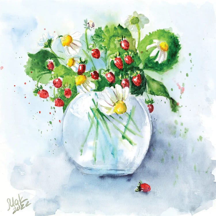 Bouquet In Vase Chamomile And Berries