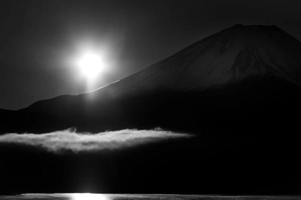 Minimalist Photography: Light And Darkness by Akihiro Shibata