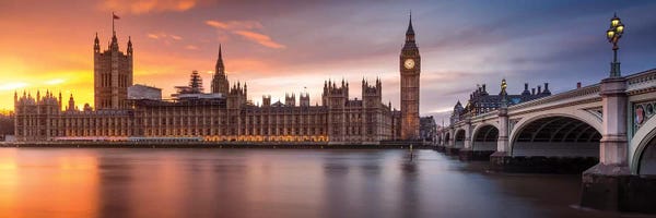 United Kingdom: London Palace Of Westminster Sunset by Merakiphotographer