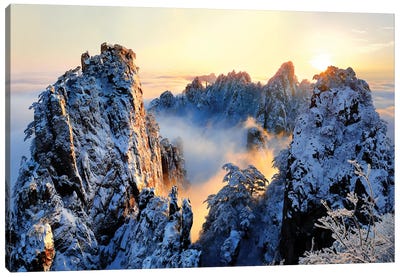 Sunrise At Mt. Huang Shan Canvas Art Print