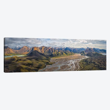 Iceland: Fjallabaksleianyrari Canvas Print #OXM5633} by Michael Zheng Canvas Art
