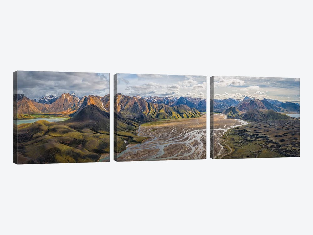 Iceland: Fjallabaksleianyrari by Michael Zheng 3-piece Canvas Print