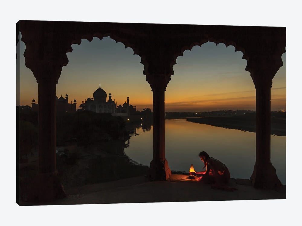 Illuminating The Taj by Thomas Siegel 1-piece Canvas Print