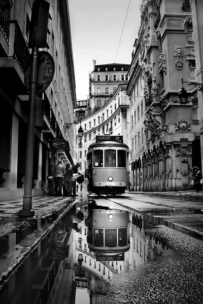Trains: Rainy Days In Lisbon by Ezequiel59