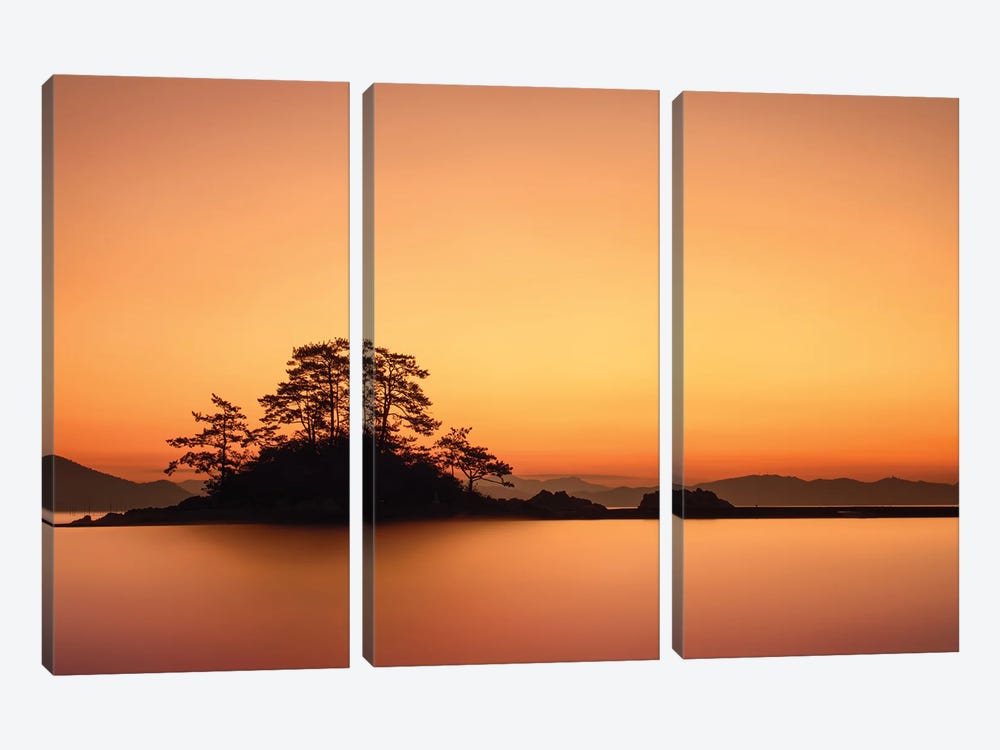 Lonely Island by Tiger Seo 3-piece Canvas Art