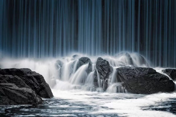 Calm: The Blue Curtain by Keijo Savolainen