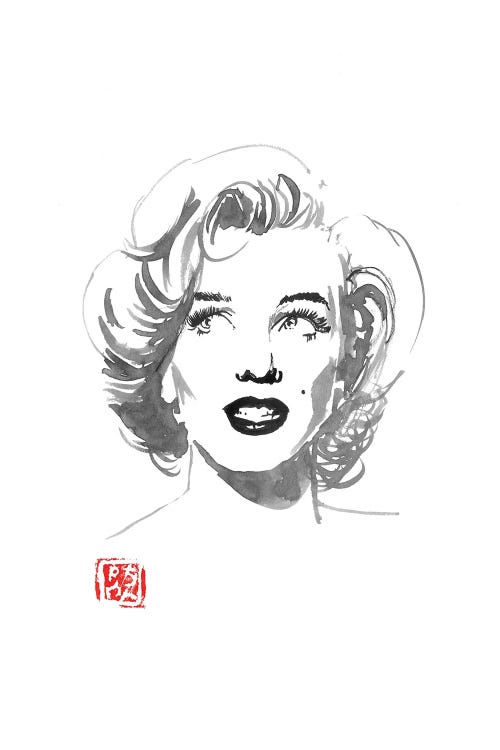 Marylin Looks Left