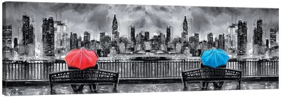 NY In Love In Black & White In Panoramic Canvas Art Print - Couple Art