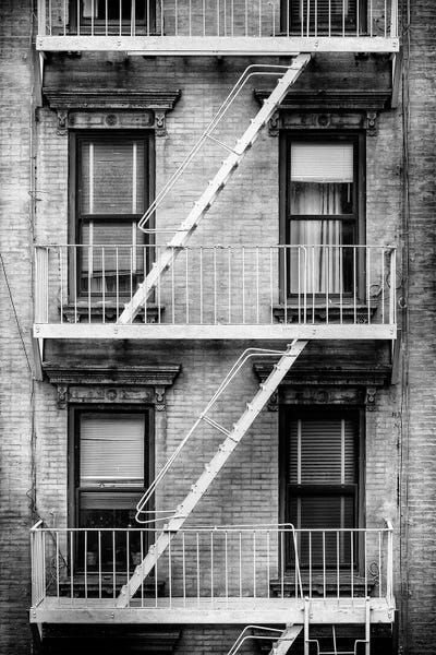 Black Manhattan: NY Facade by Philippe Hugonnard