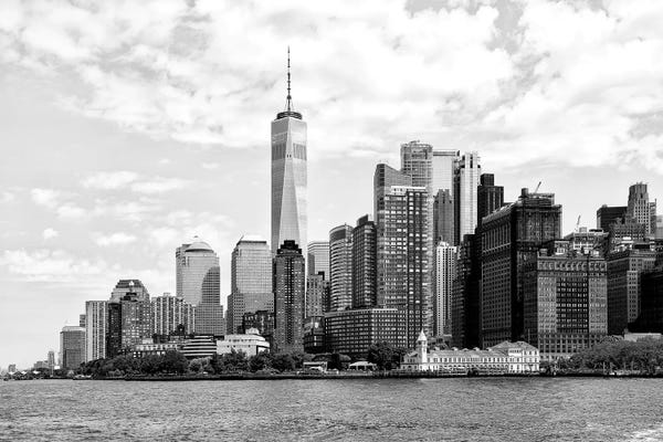 Black Manhattan: One World Trade Center by Philippe Hugonnard