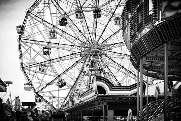 New York City: The Wonder Wheel by Philippe Hugonnard