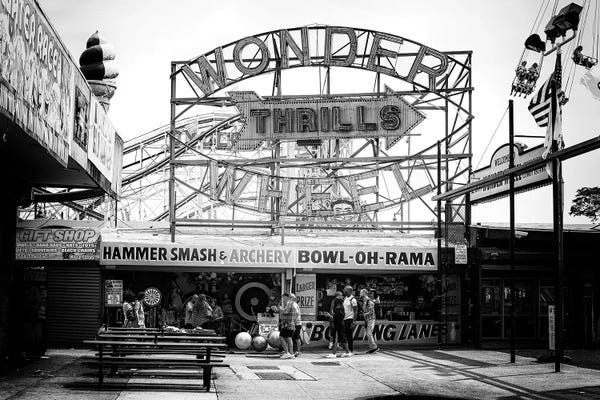 Black Manhattan: Wonder Thrills by Philippe Hugonnard