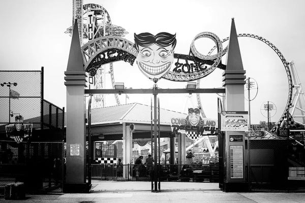Black Manhattan: Coney Island Luna Park by Philippe Hugonnard