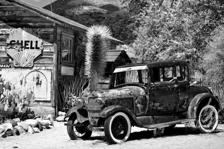 Classic Ford At U.S. Route 66 Fill-Up Station I