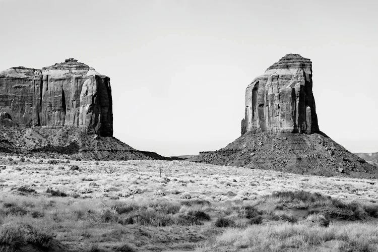 Black Arizona Series - Between Two Rocks