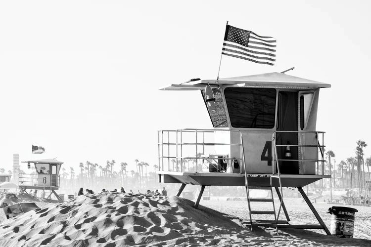 Black California Series - Lifeguard Towers