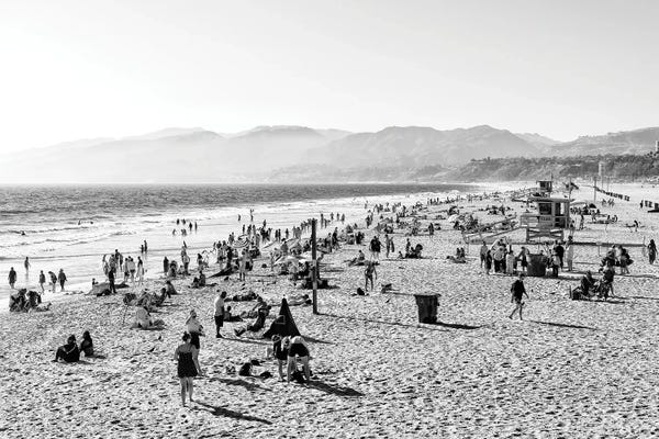 Santa Monica: Santa Monica Bay Beach by Philippe Hugonnard