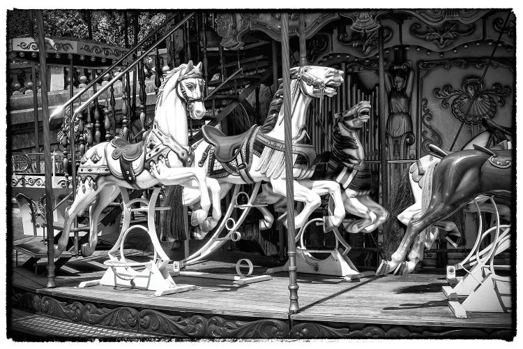 Black Montmartre Series - Paris Carousel