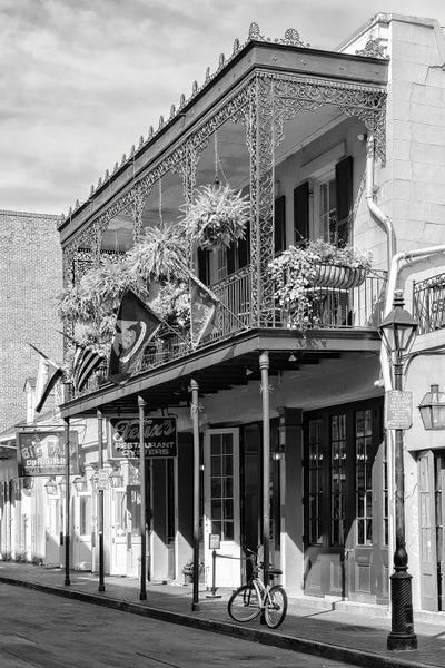 New Orleans: Black NOLA Series - Restaurant New Orleans by Philippe Hugonnard