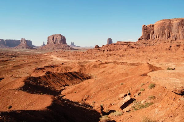 Valleys: Monument Valley Tribal Park - American West by Philippe Hugonnard