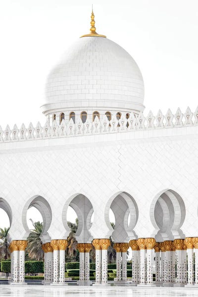 Middle Eastern Décor: White Mosque - Architectural Masterpiece by Philippe Hugonnard
