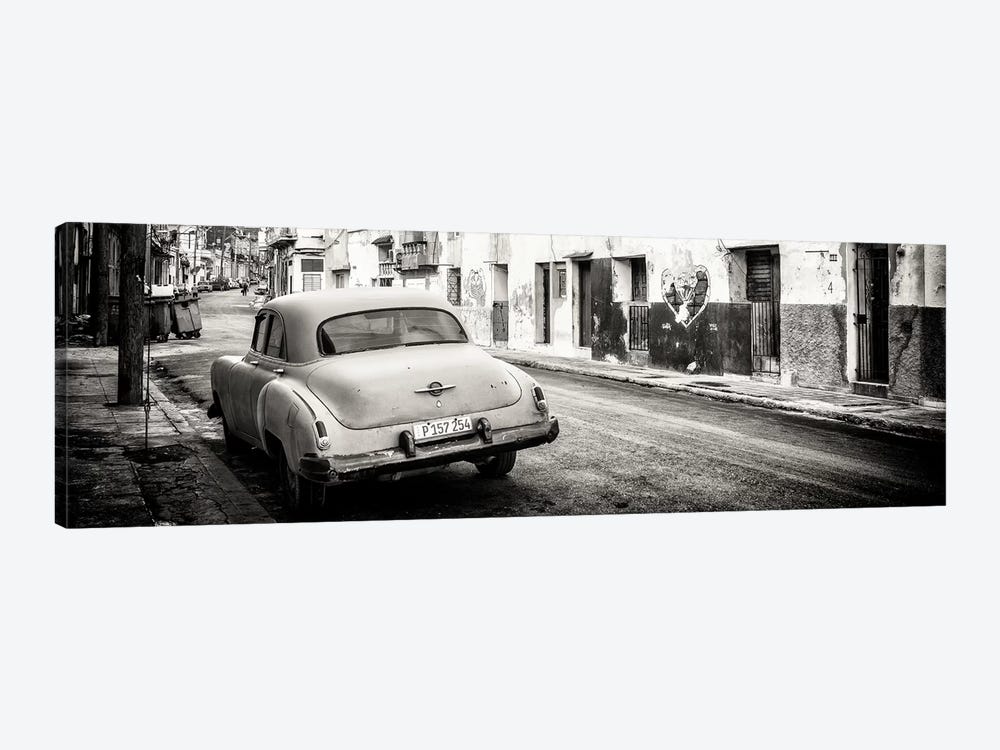 Classic Car in Havana in B&W 1-piece Art Print