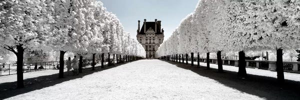 Paris Photography: Another Look - Paris Louvre by Philippe Hugonnard