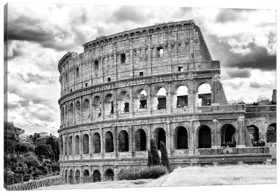 Colosseum In Black & White Canvas Art Print - Dolce Vita Rome