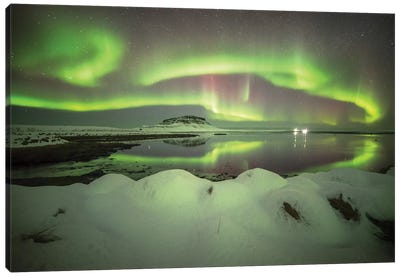 Kirkjufell Aurora In Iceland Canvas Art Print - Snaefellsnes