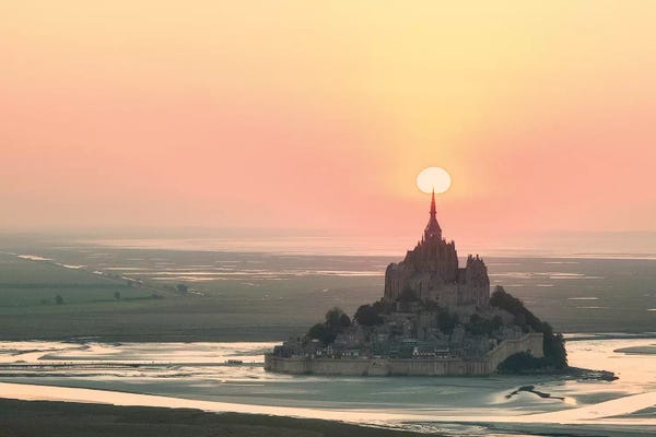 Sky: Mont Saint Michel Target by Philippe Manguin