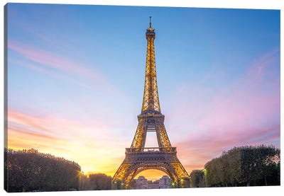Sunset On The Eiffel Tower In Paris Canvas Art Print - Philippe Manguin