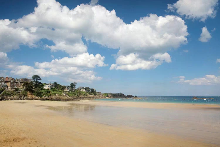 Saint Lunaire Beach