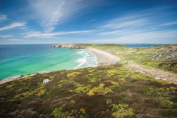 Brittany: Pen Hat Beach And Toulinguet In Crozon by Philippe Manguin